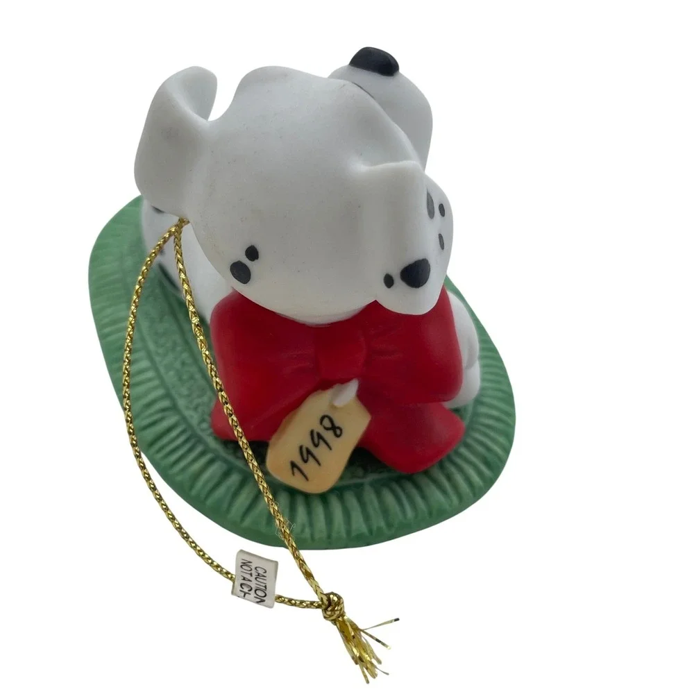 Disney 101 Dalmatians Yawning Puppy Ornament Red Bow 1998 Vintage Holiday Dog‎